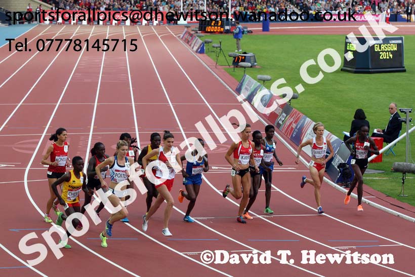 Start of the womens 10000 metres at the Commonwealth Games, Glasgow. Photo: David T. Hewitson/Sports for All Pics